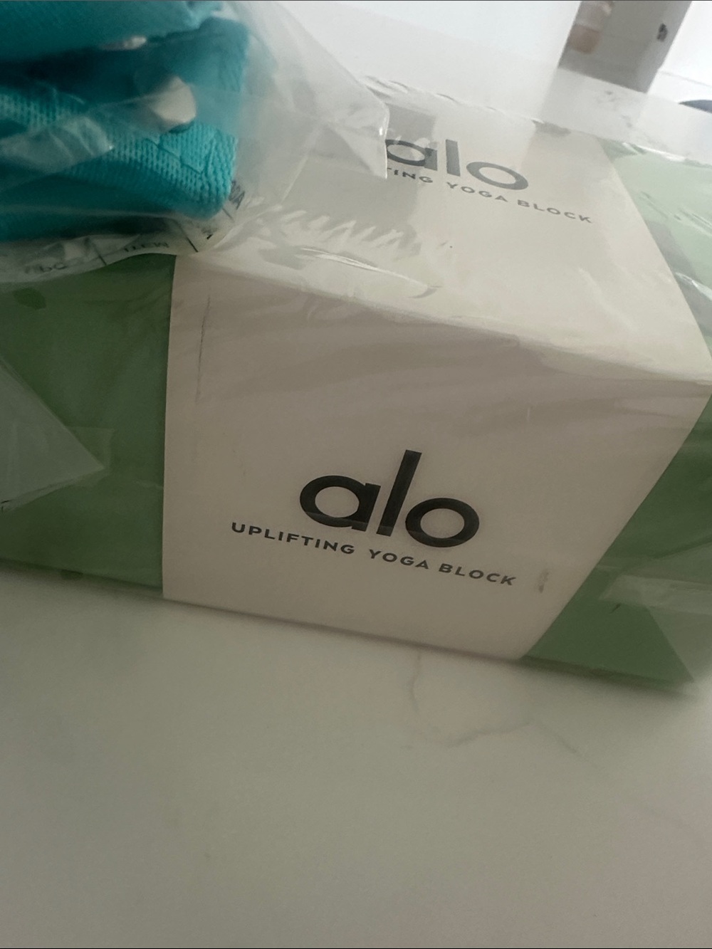 ALO Yoga Teal and Green Yoga Block Set with Teal Strap - Picture 3 of 3